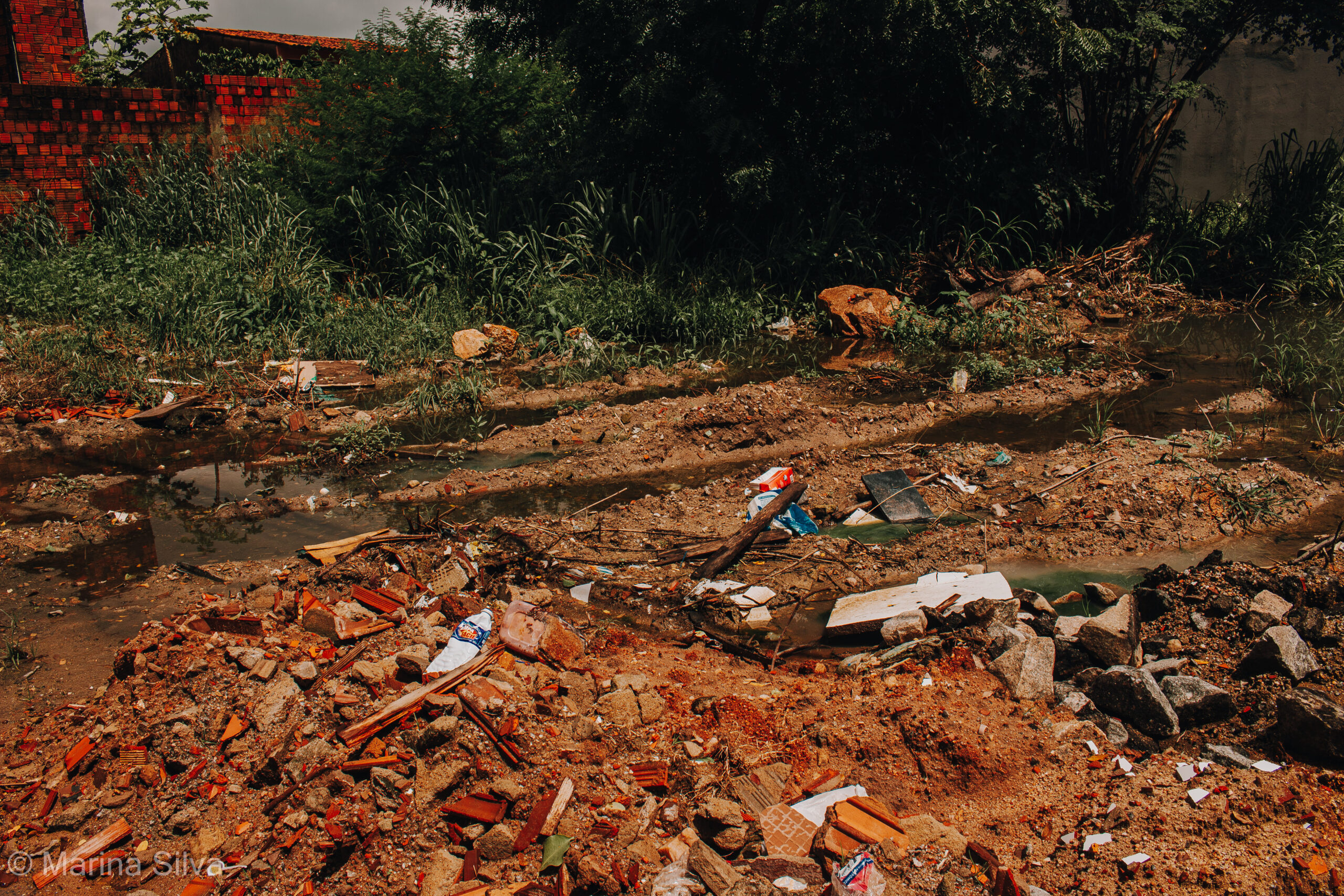 Construção abandonada: Marina, 2025