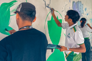 Coletivo da Reaver CE lidera intervenção na Escola Dona Júlia Alves, no Grande Bom Jardim